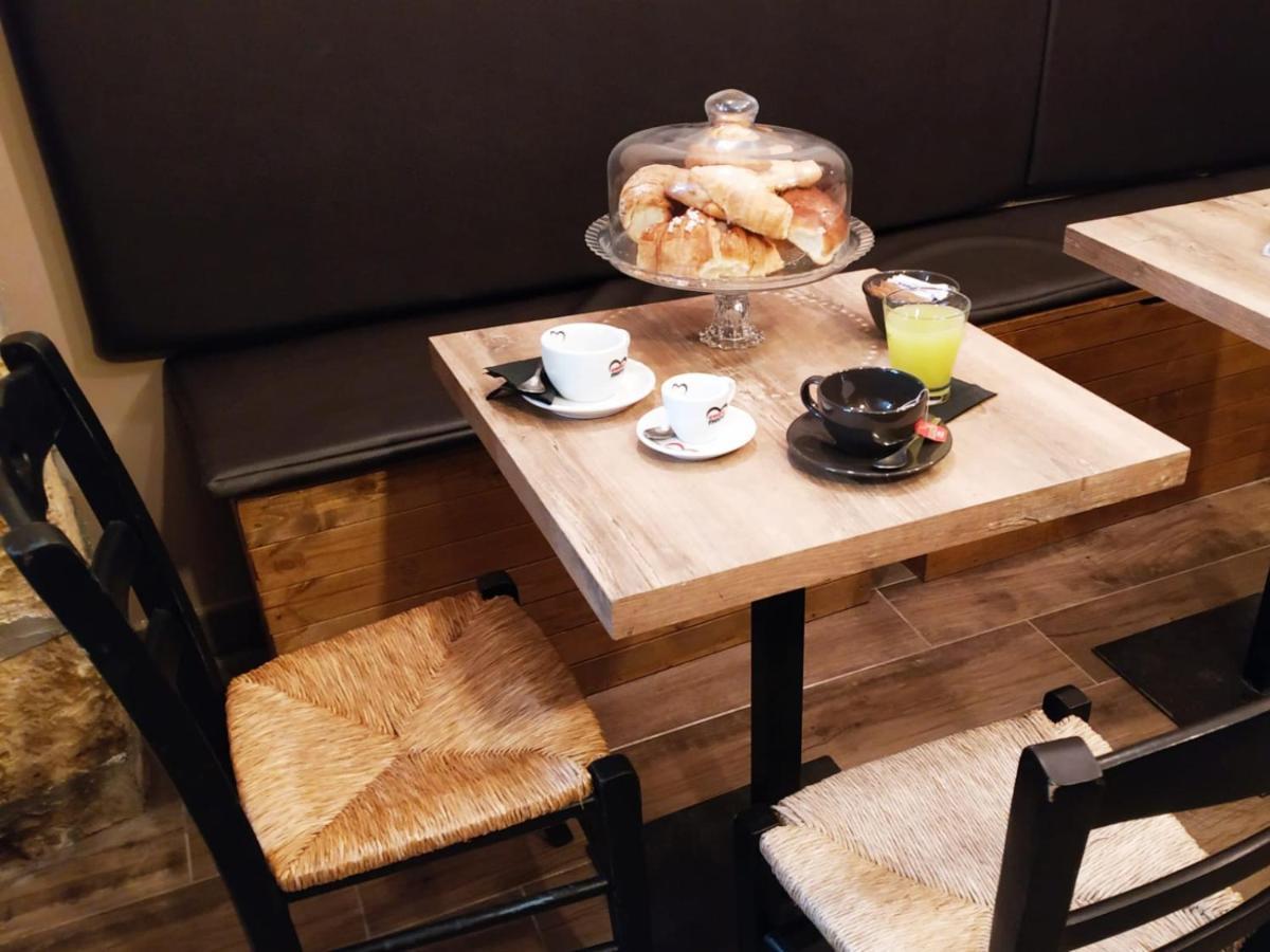 Suite San Gennaro Bis เนเปิลส์ ภายนอก รูปภาพ